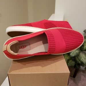 UGG Sammy Slip Ons